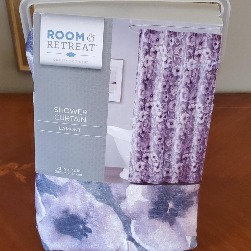 ROOM & RETREAT Shower Curtain - Lamont *